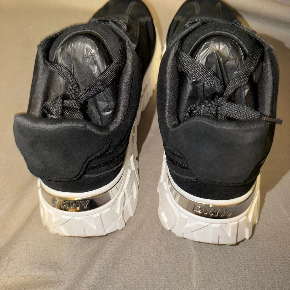 DKNY Laeoni Platform SN Women Black White Suede Chunky Sneakers K4408656 Size 11